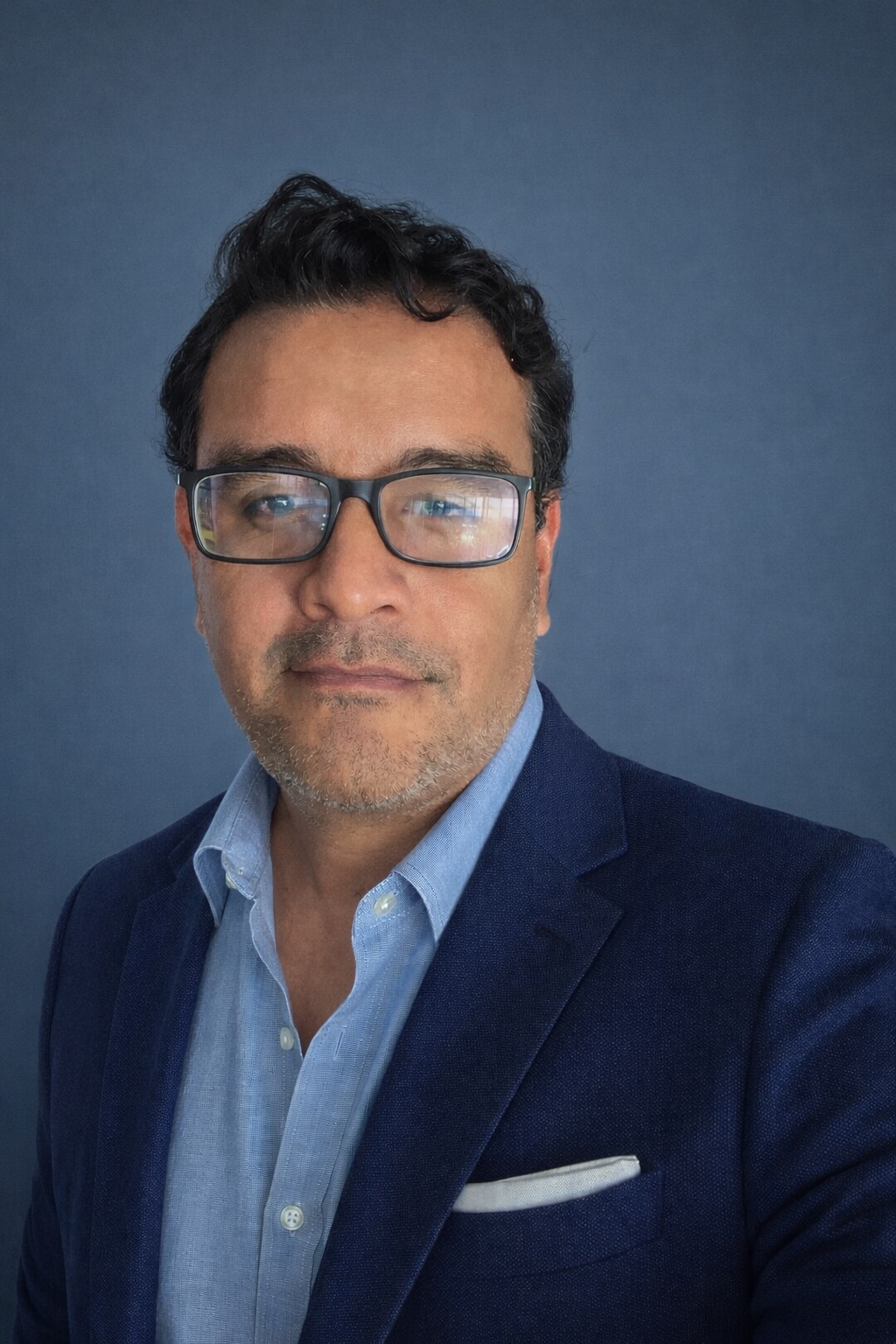 Retrato de Gustavo Quiroz, facilitador del bootcamp